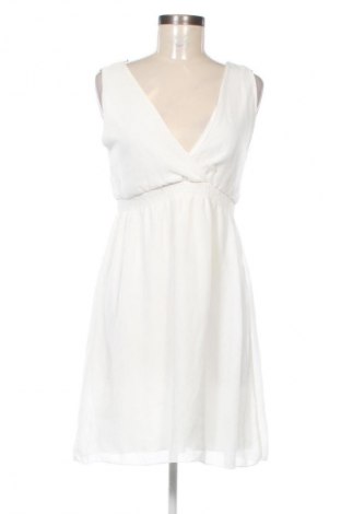 Kleid Sisters Point, Größe L, Farbe Weiß, Preis 24,45 €