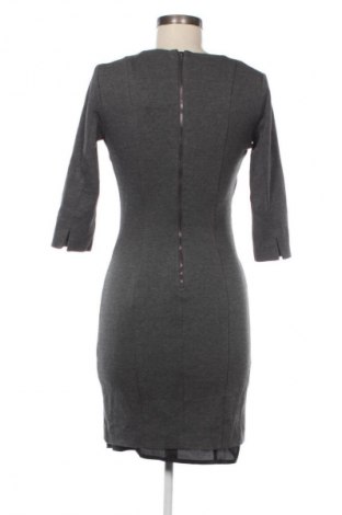 Рокля Tiger Of Sweden, Размер S, Цвят Сив, Цена 179,72 €