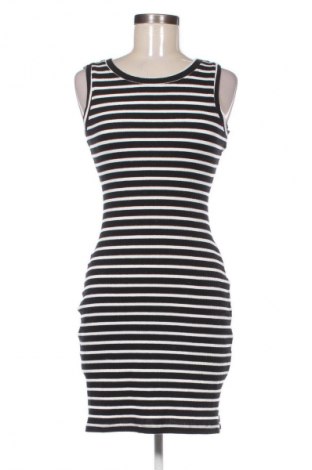 Kleid Trendyol, Größe M, Farbe Mehrfarbig, Preis € 25,00