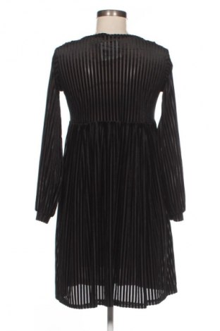 Ruha Unbranded, Méret M, Szín Fekete, Ár 3 379 Ft