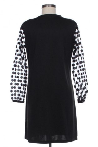 Ruha Unbranded, Méret M, Szín Fekete, Ár 3 379 Ft