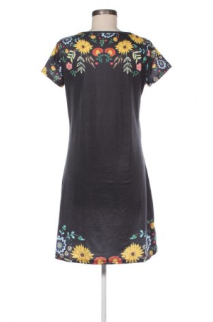 Šaty  Unbranded, Velikost M, Barva Vícebarevné, Cena  567,00 Kč