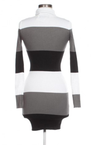 Sukienka Unbranded, Rozmiar S, Kolor Kolorowy, Cena 46,99 zł