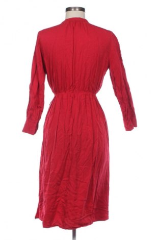 Рокля Uniqlo, Размер S, Цвят Червен, Цена 25,00 €