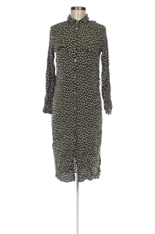 Šaty  VILA, Velikost M, Barva Vícebarevné, Cena  299,00 Kč