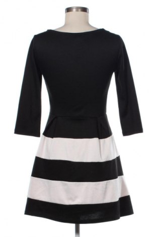 Šaty  VILA, Velikost S, Barva Vícebarevné, Cena  159,00 Kč