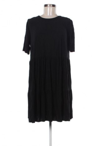 Рокля Zara, Размер M, Цвят Черен, Цена 31,65 €