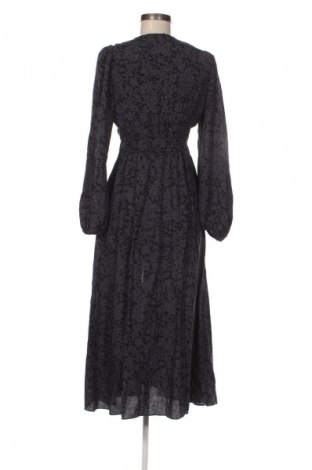 Kleid Zara, Größe XS, Farbe Mehrfarbig, Preis 17,00 €