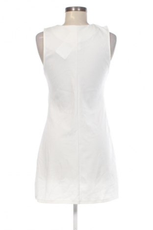 Рокля Zara, Размер S, Цвят Бял, Цена 31,65 €