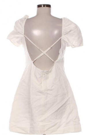 Kleid Zara, Größe XL, Farbe Weiß, Preis 17,99 €