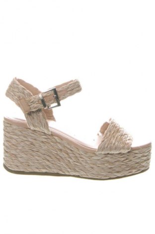 Сандали Marks & Spencer, Размер 38, Цвят Бежов, Цена 20,91 €