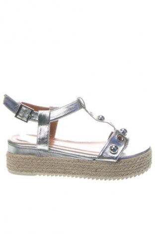 Sandále Unbranded, Veľkosť 39, Farba Strieborná, Cena  26,00 €