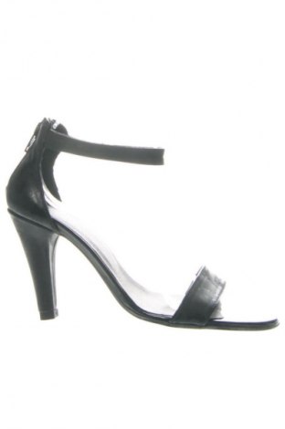 Сандали Unbranded, Размер 36, Цвят Черен, Цена 47,57 €