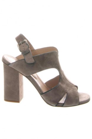 Сандали Unbranded, Размер 38, Цвят Бежов, Цена 56,34 €