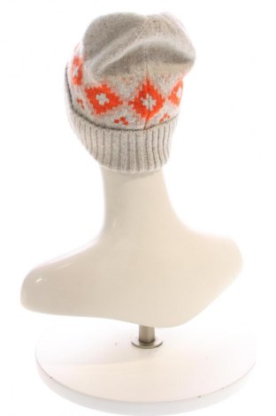 Mütze COS, Farbe Mehrfarbig, Preis € 12,00