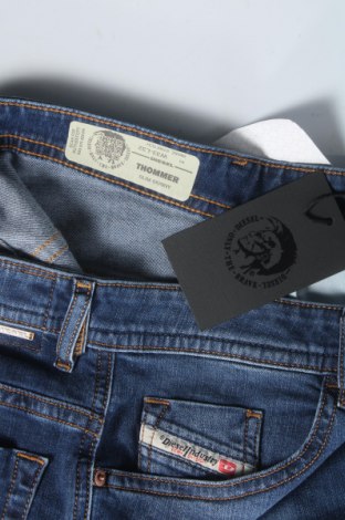 Pánske džínsy  Diesel, Veľkosť M, Farba Modrá, 98% bavlna, 2% elastan, Cena  131,06 €