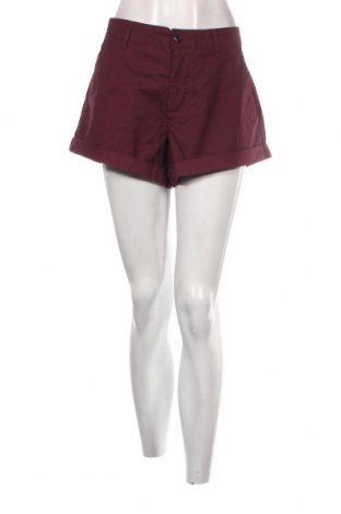 Γυναικείο κοντό παντελόνι Superdry, Μέγεθος M, Χρώμα Κόκκινο, Τιμή 13,09 €
