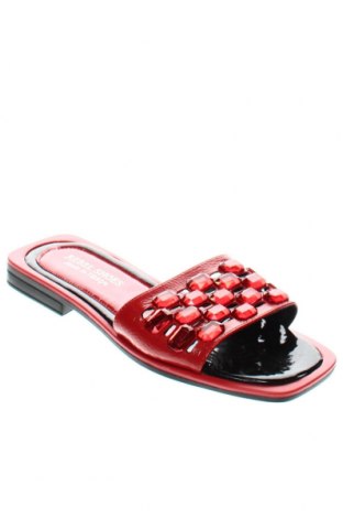 Pantofle, Velikost 37, Barva Červená, Cena  622,00 Kč