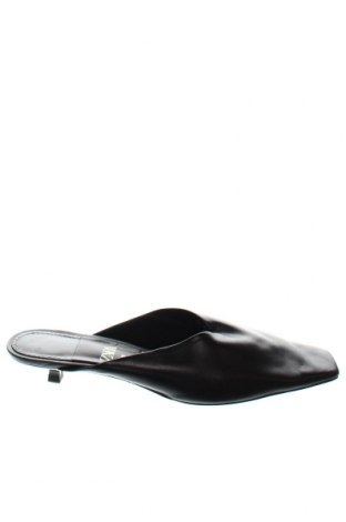 Papuci Zara, Mărime 40, Culoare Negru, Preț 95,39 Lei