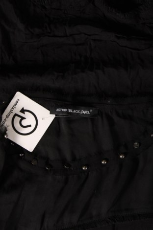 Bluză de femei ASTRID BLACK LABEL, Mărime M, Culoare Negru, Preț 111,84 Lei