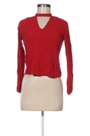 Дамска блуза Bershka, Размер XS, Цвят Червен, Цена 4,37 лв.