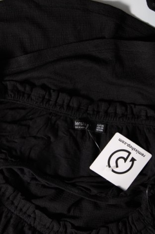 Γυναικεία μπλούζα Bershka, Μέγεθος XS, Χρώμα Μαύρο, Τιμή 3,53 €