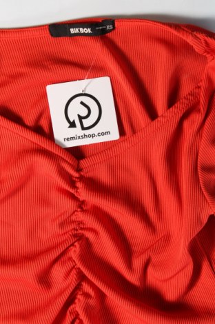 Γυναικεία μπλούζα Bik Bok, Μέγεθος XS, Χρώμα Κόκκινο, Τιμή 3,76 €