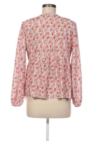 Damen Shirt Cloud, Größe M, Farbe Mehrfarbig, Preis 2,00 €