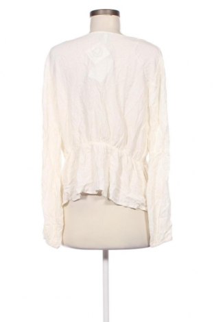 Дамска блуза Colloseum, Размер XL, Цвят Екрю, Цена 31,00 лв.
