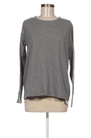 Damen Shirt Cubus, Größe M, Farbe Grau, Preis 3,17 €