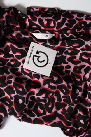 Дамска блуза Envii, Размер S, Цвят Многоцветен, Цена 5,76 лв.