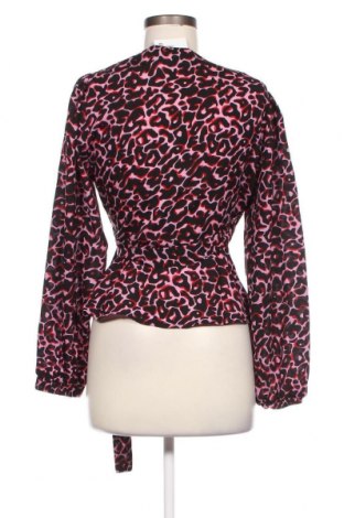 Дамска блуза Envii, Размер S, Цвят Многоцветен, Цена 5,76 лв.