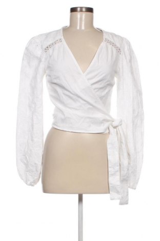 Damen Shirt Guess, Größe M, Farbe Weiß, Preis 41,62 €