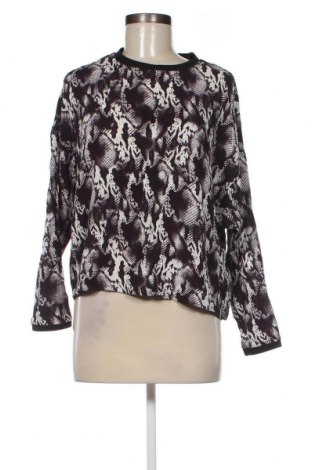 Γυναικεία μπλούζα Just Female, Μέγεθος M, Χρώμα Πολύχρωμο, Τιμή 8,70 €