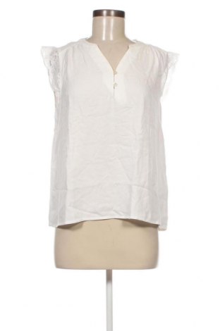Дамска блуза ONLY, Размер M, Цвят Бял, Цена 8,40 лв.