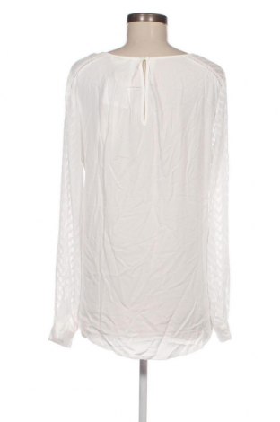 Дамска блуза Object, Размер M, Цвят Екрю, Цена 72,00 лв.