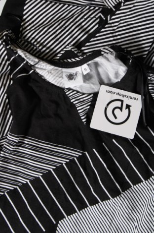 Γυναικεία μπλούζα Pota, Μέγεθος S, Χρώμα Μαύρο, Τιμή 2,47 €