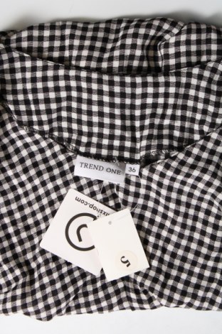 Дамска блуза Trend One, Размер S, Цвят Черен, Цена 4,65 лв.
