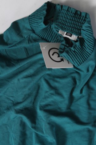Дамска блуза WE, Размер S, Цвят Зелен, Цена 19,00 лв.