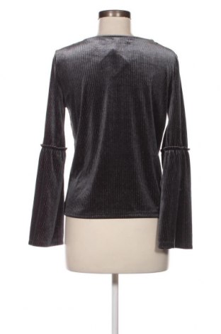 Дамска блуза Yfl Reserved, Размер M, Цвят Сив, Цена 30,02 лв.