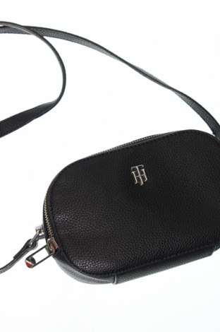 Дамска чанта Tommy Hilfiger, Цвят Черен, Цена 181,30 лв.