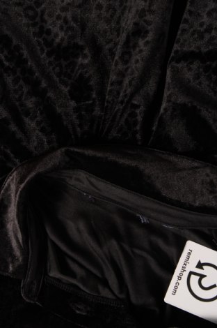 Cămașă de femei, Mărime M, Culoare Negru, Preț 18,09 Lei
