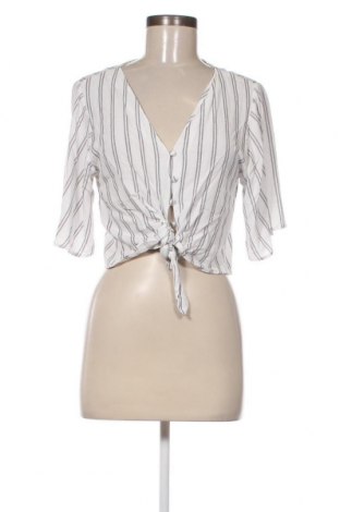 Γυναικείο πουκάμισο Bershka, Μέγεθος M, Χρώμα Λευκό, Τιμή 3,09 €