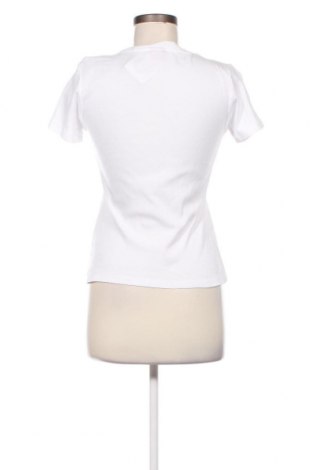 Γυναικείο t-shirt Hugo Boss, Μέγεθος S, Χρώμα Λευκό, Τιμή 55,49 €