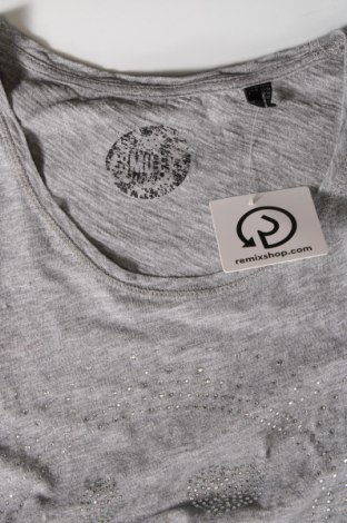 Γυναικείο t-shirt Smile, Μέγεθος S, Χρώμα Γκρί, Τιμή 5,00 €