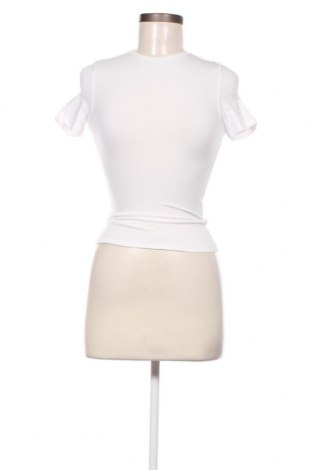 Damen T-Shirt Weekday, Größe XS, Farbe Weiß, Preis 10,82 €