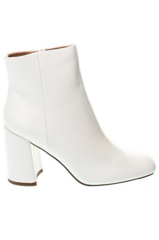 Dámské boty  Madden Girl, Velikost 39, Barva Bílá, Cena  1 094,00 Kč