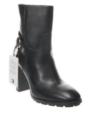 Dámské boty  Tommy Hilfiger, Velikost 36, Barva Černá, Cena  2 528,00 Kč