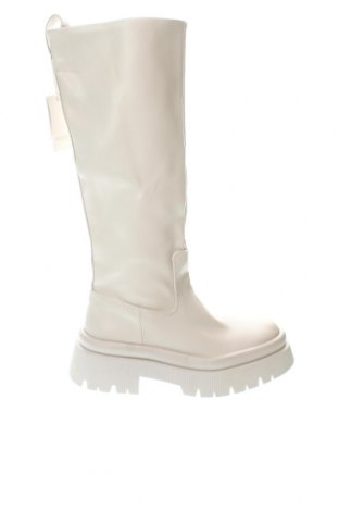 Γυναικείες μπότες Pull&Bear, Μέγεθος 39, Χρώμα Λευκό, Τιμή 31,16 €