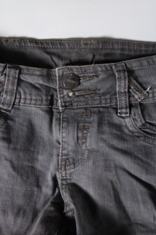 Dámske džínsy , Veľkosť XS, Farba Sivá, Cena  3,78 €